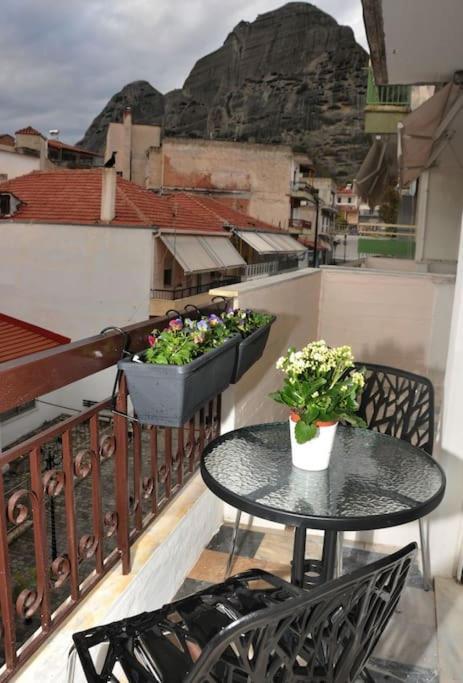 Holiday Meteora A Kalambaka Exterior photo